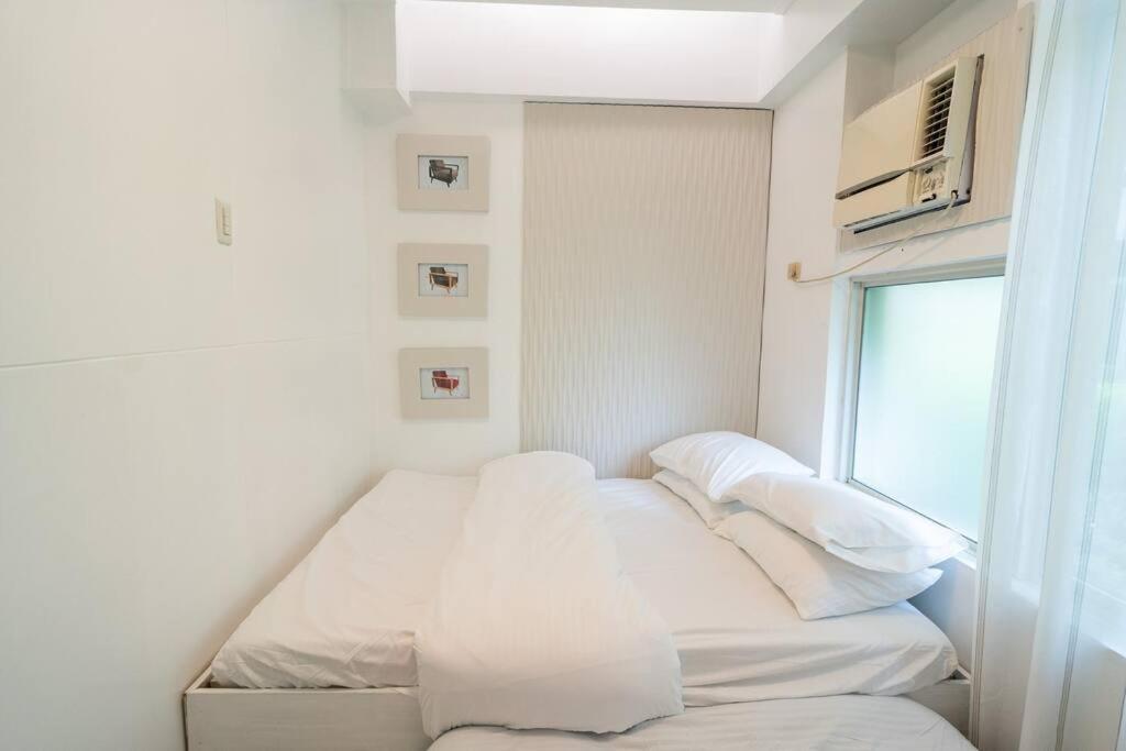 A2j Executive 1br Near Venice Mall Bgc Manila