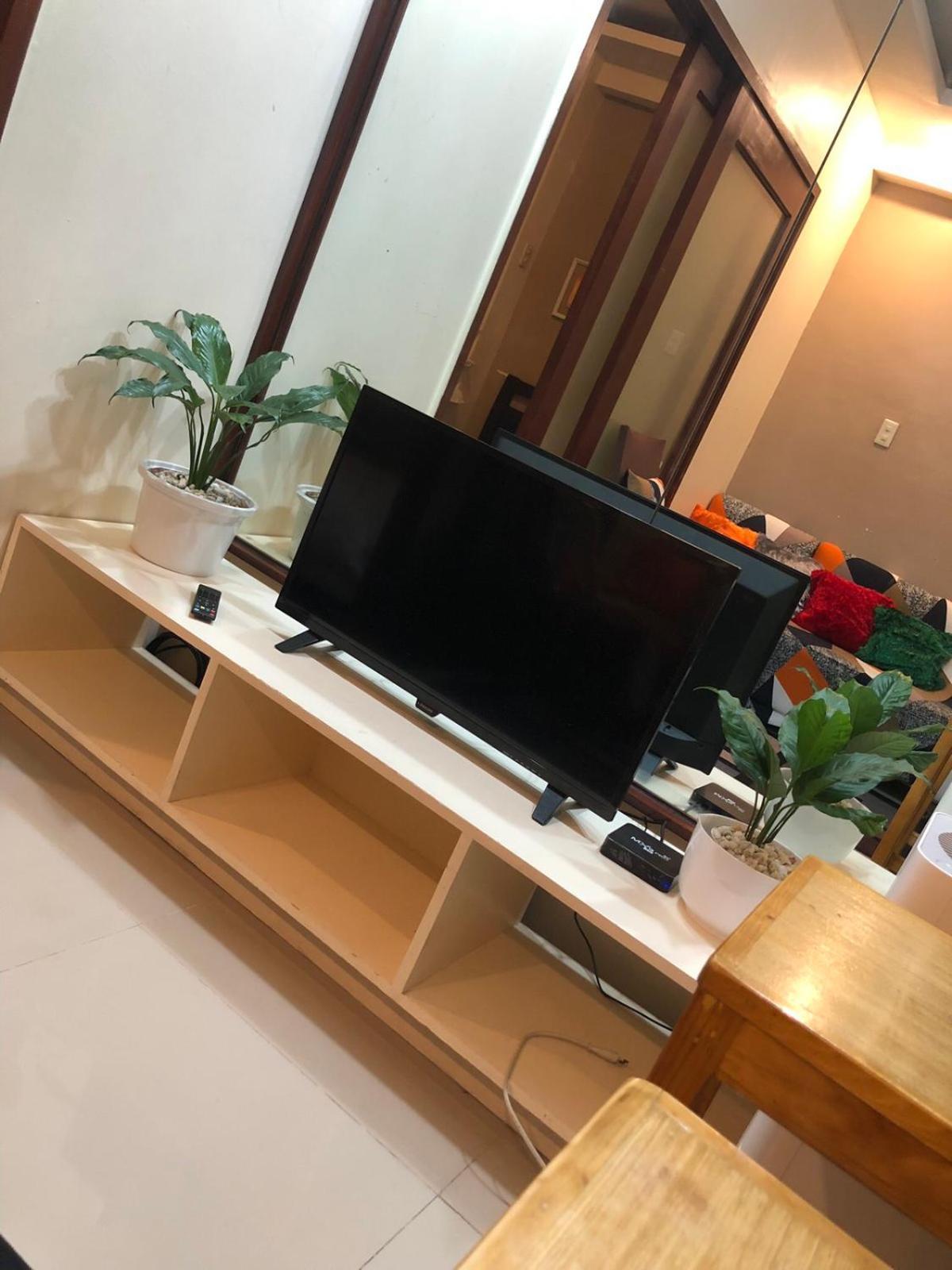 Casa De Familia Staycation Apartment