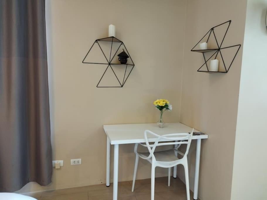 Deluxe Near Naia Terminal 3 Apartment Manila
