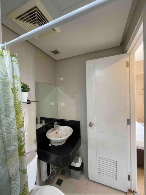 Apartment Deluxe Near Naia Terminal 3 Manila
