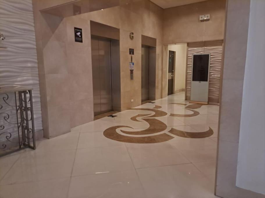 Deluxe Near Naia Terminal 3 Apartment