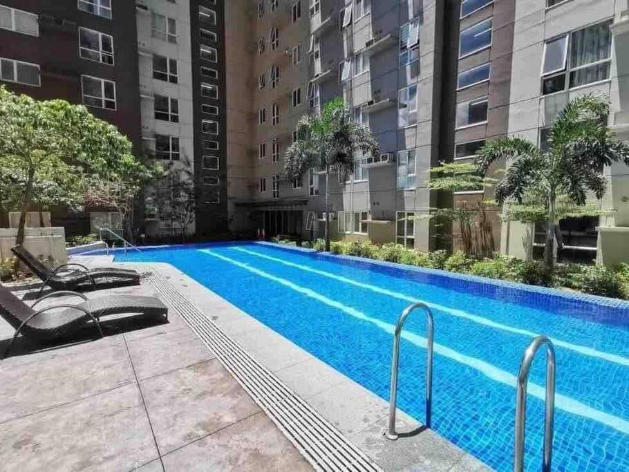 2br In Metro * Manila