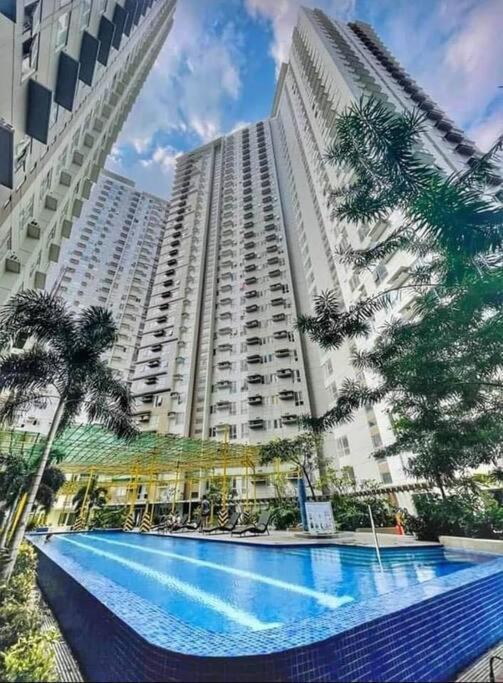 2br In Metro Manila