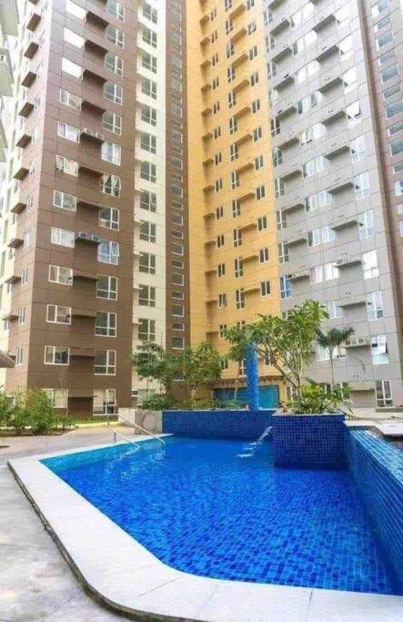 2br In Metro Manila