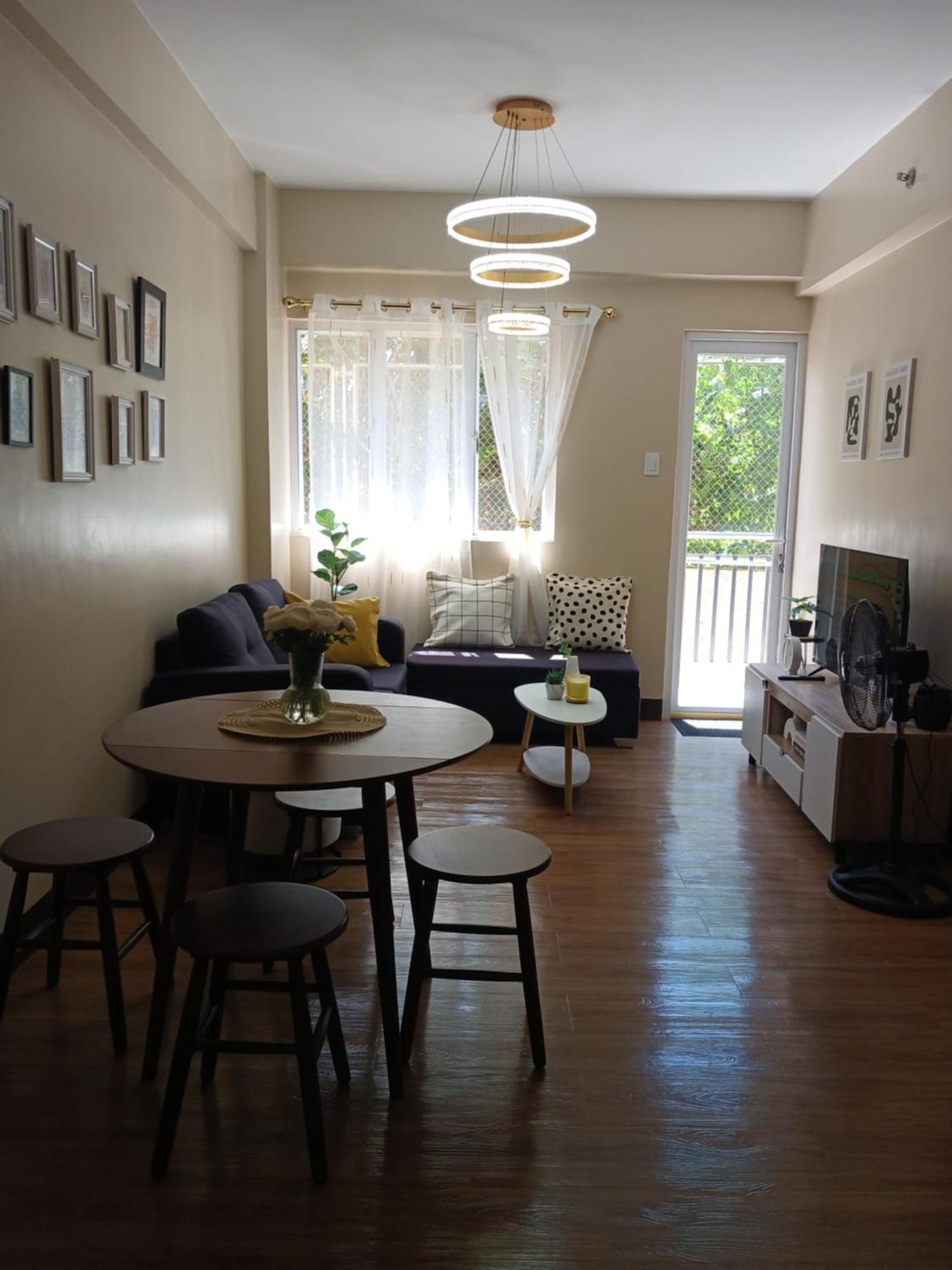 Eldenz 2br Fully Furnished With Free Wi-fi, Netflix & Amenities Manila