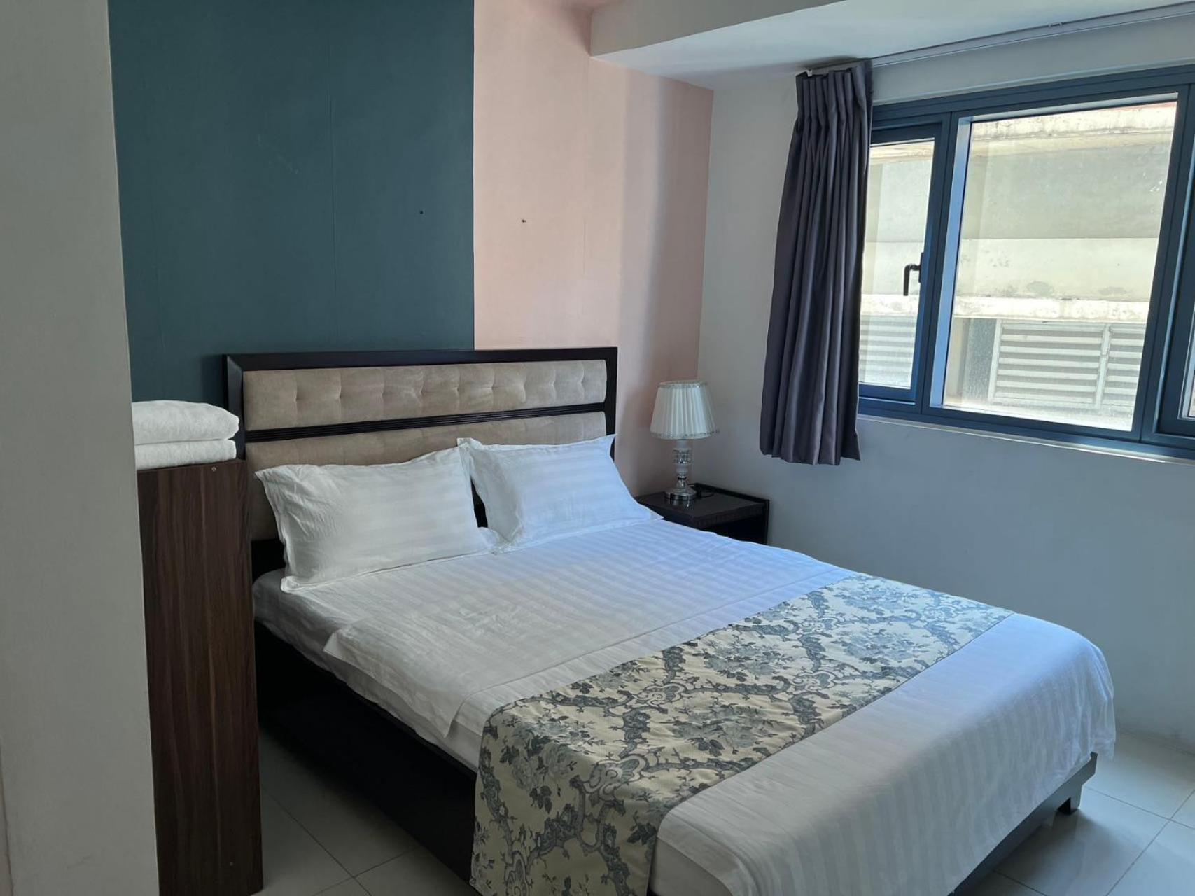 Dreamy Sunset Bay Apartment Manila