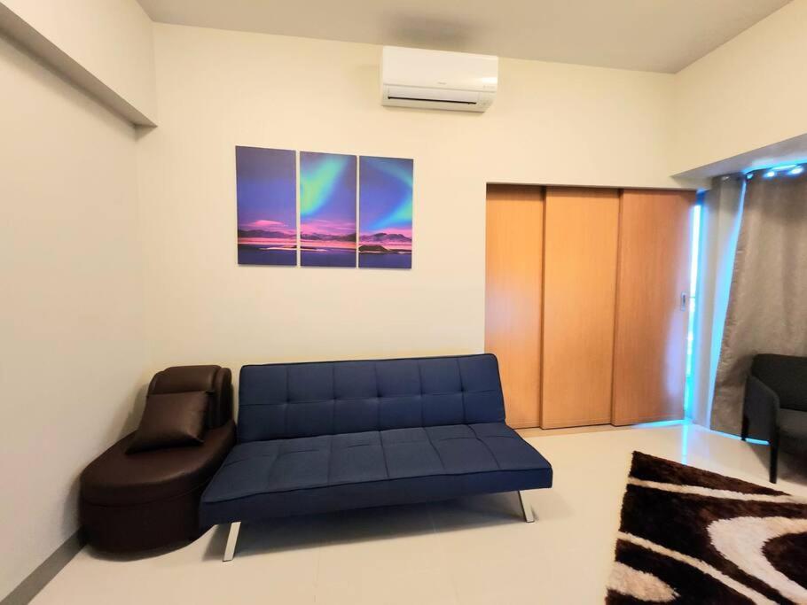 Apartment Bgc Spacious 1br Uptown Parksuites With Balcony View Manila