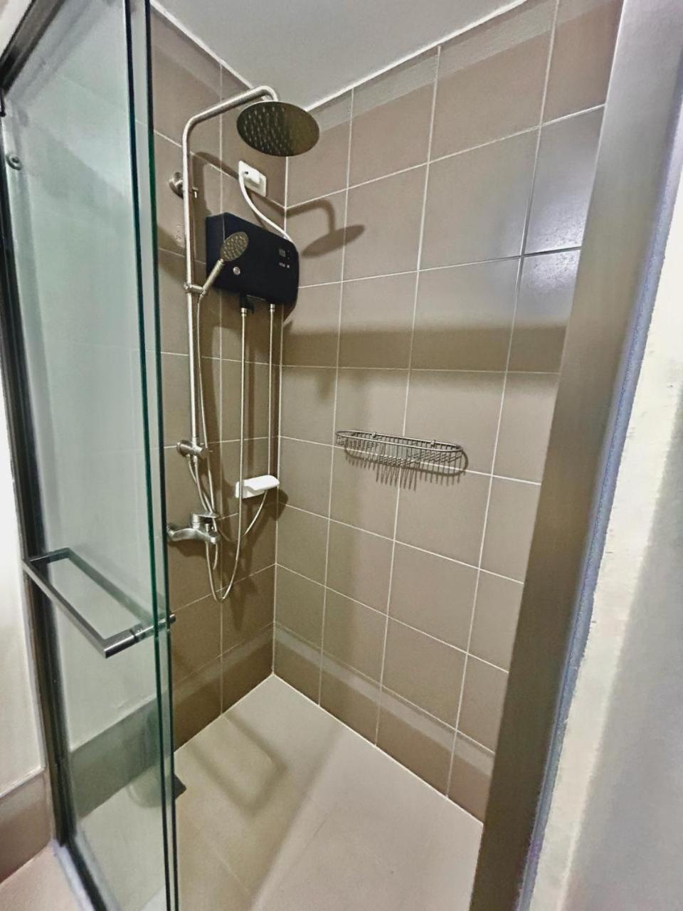 Apartamento 2 Bedroom Free Wifi & Netflix - Circulo Verde, Eastwood Libis, Quezon Manila