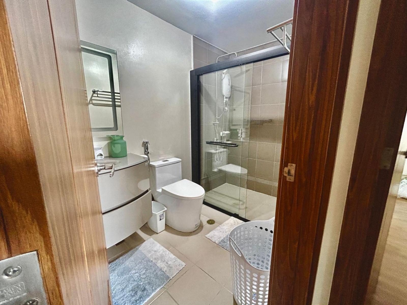 2 Bedroom Free Wifi & Netflix - Circulo Verde, Eastwood Libis, Quezon *
