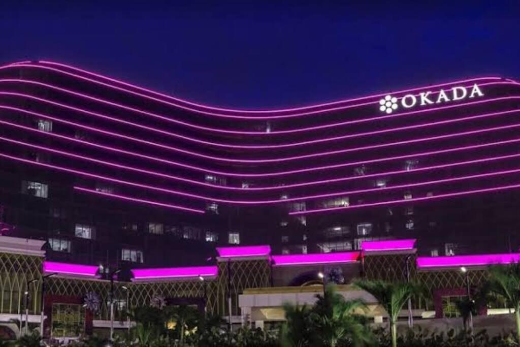 Near Airport Okada Moa W/ 60 Inch Smart Tv Apartment Manila