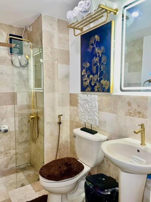 Apartment Near Airport Okada Moa W/ 60 Inch Smart Tv *
