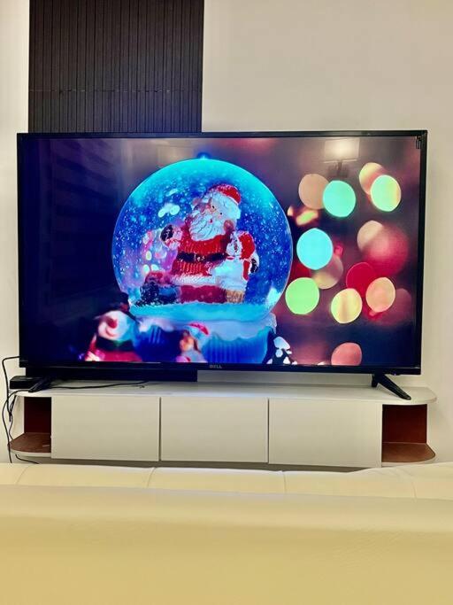 Near Airport Okada Moa W/ 60 Inch Smart Tv Apartment *