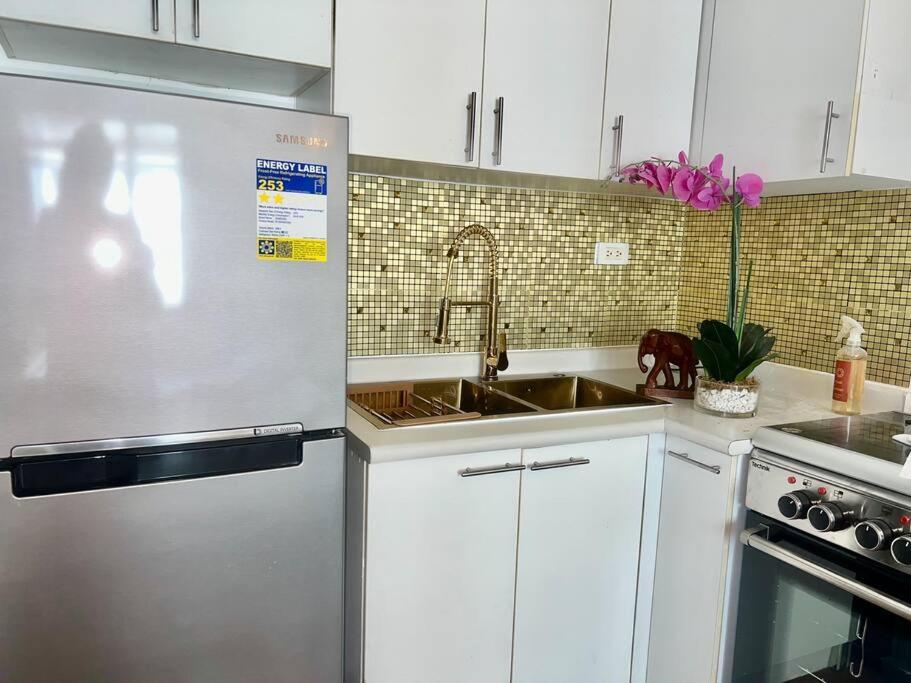 Apartment Near Airport Okada Moa W/ 60 Inch Smart Tv