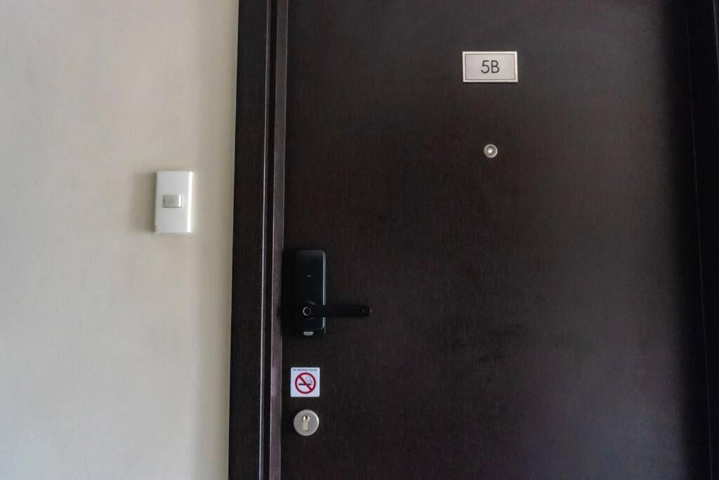 Luxury In Pasig Fastwifipoolsmartlock *