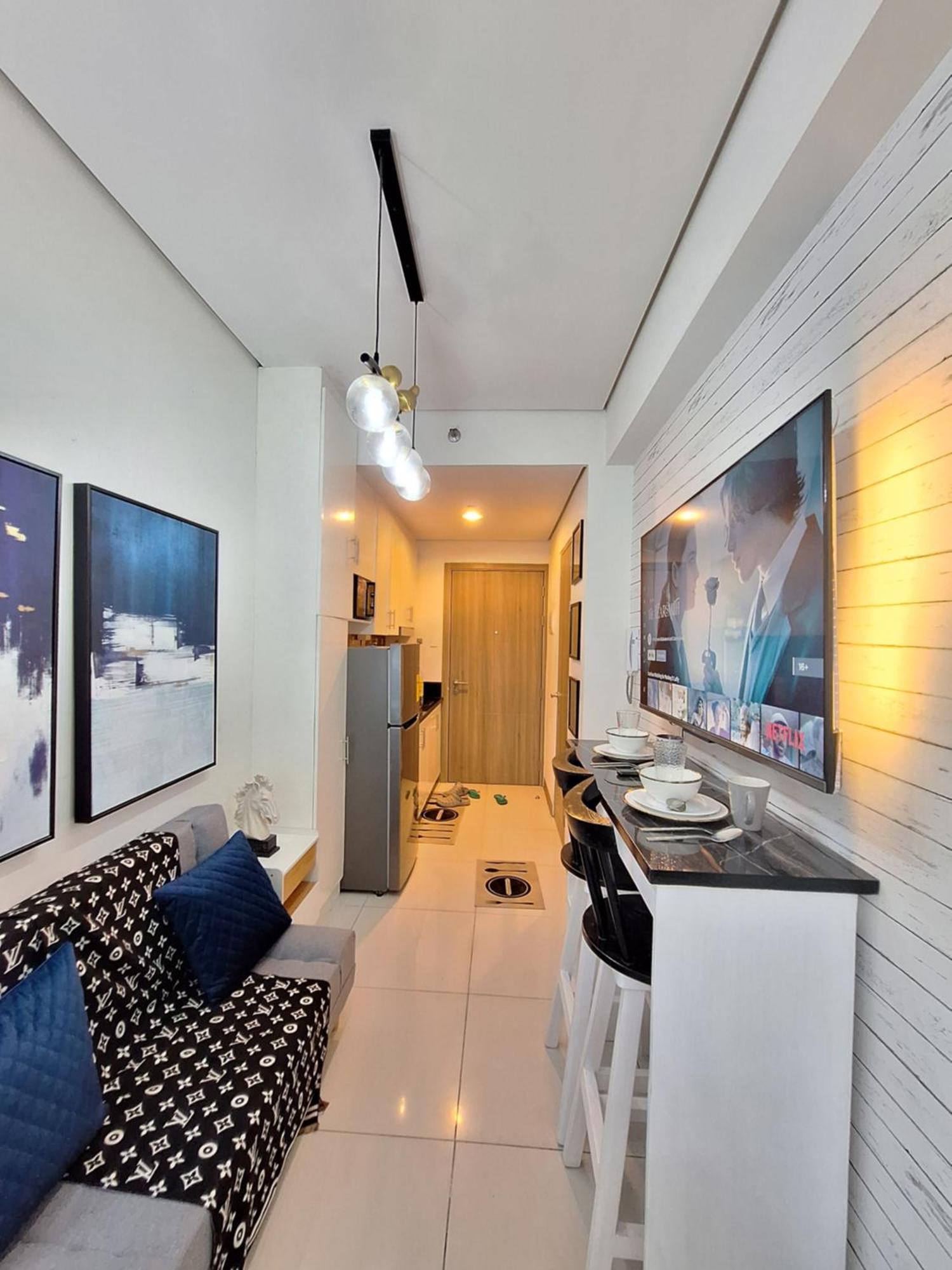 Coast By J 40th Floor Penthouse Apartment *