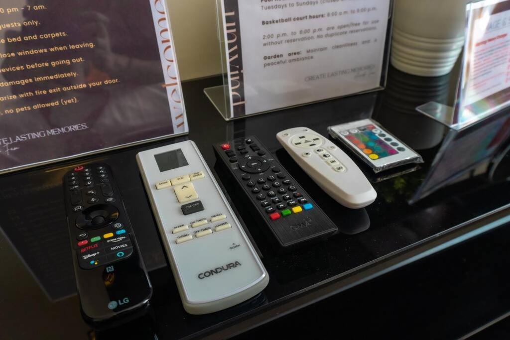 Luxury In Pasig Fastwifipoolsmartlock Apartamento Manila