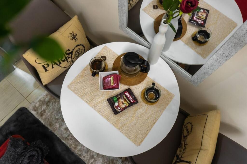 Luxury In Pasig Fastwifipoolsmartlock *