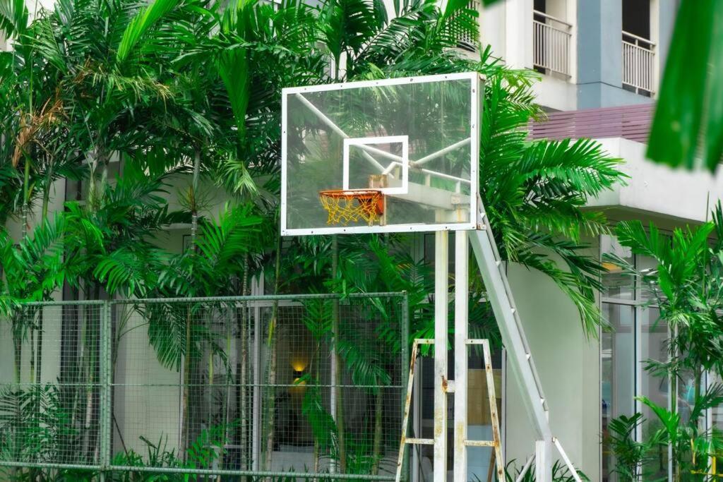 Luxury In Pasig Fastwifipoolsmartlock