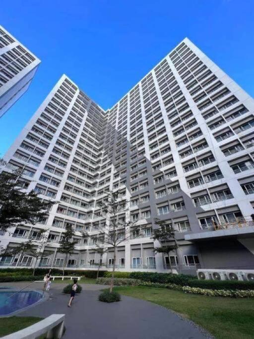 Apartment #14 Grace Residences Tower2 16f *