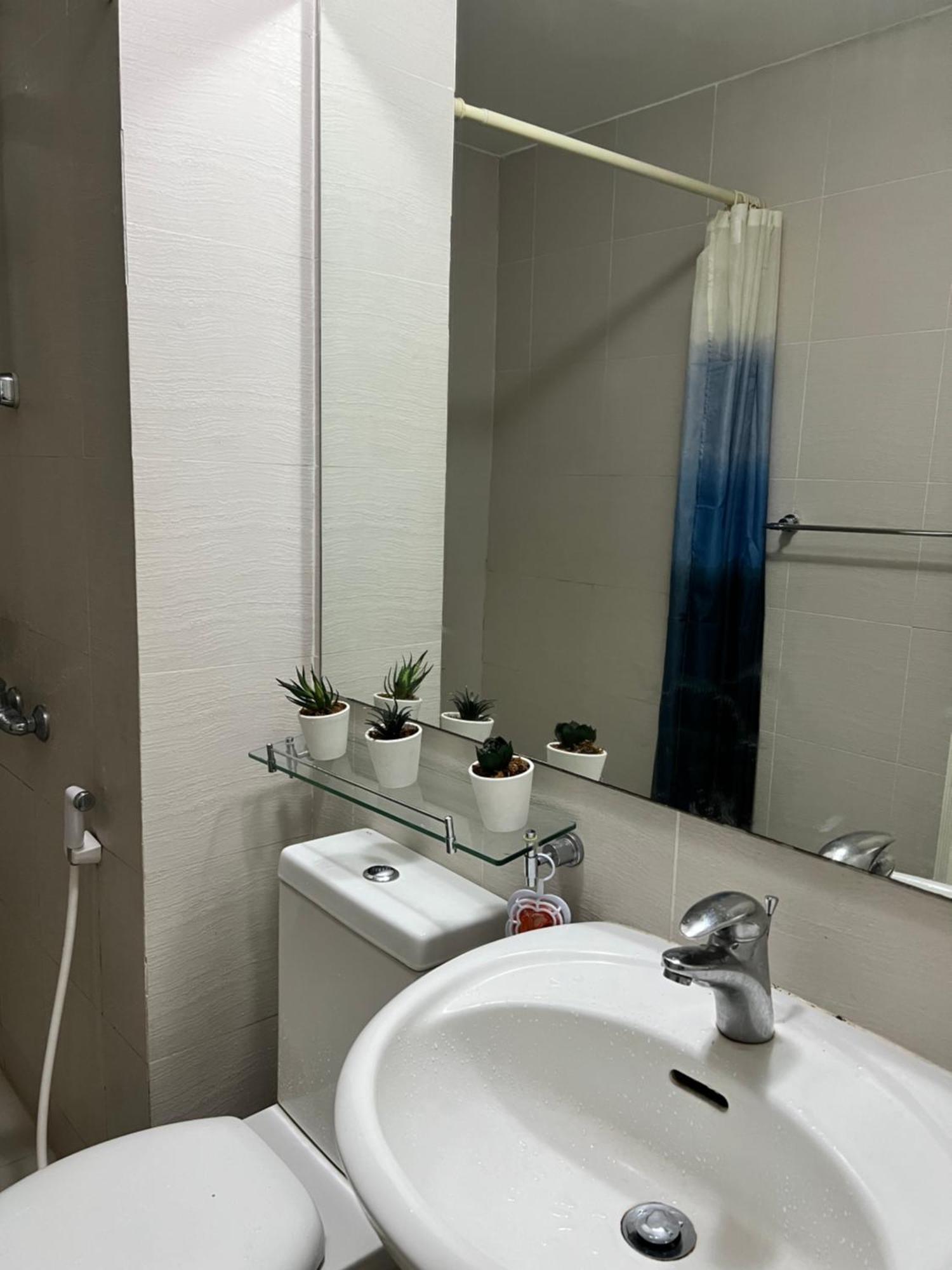 Gv Pied A Terre Azure Santorini Tower * Manila