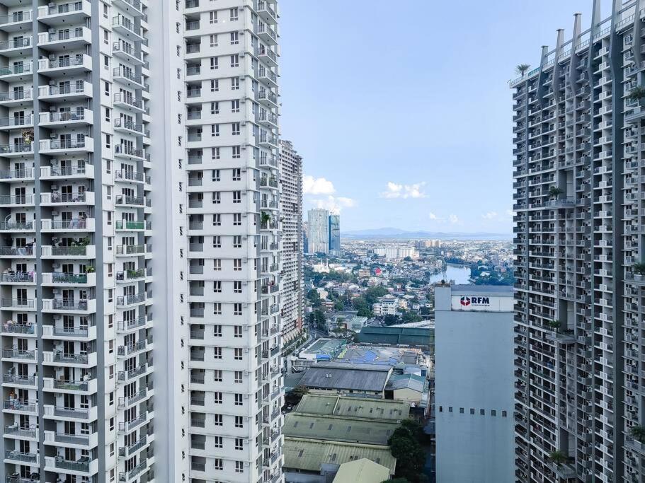 1br Condotel At Sunshine100 Plaza - 28f #ss03 * Manila