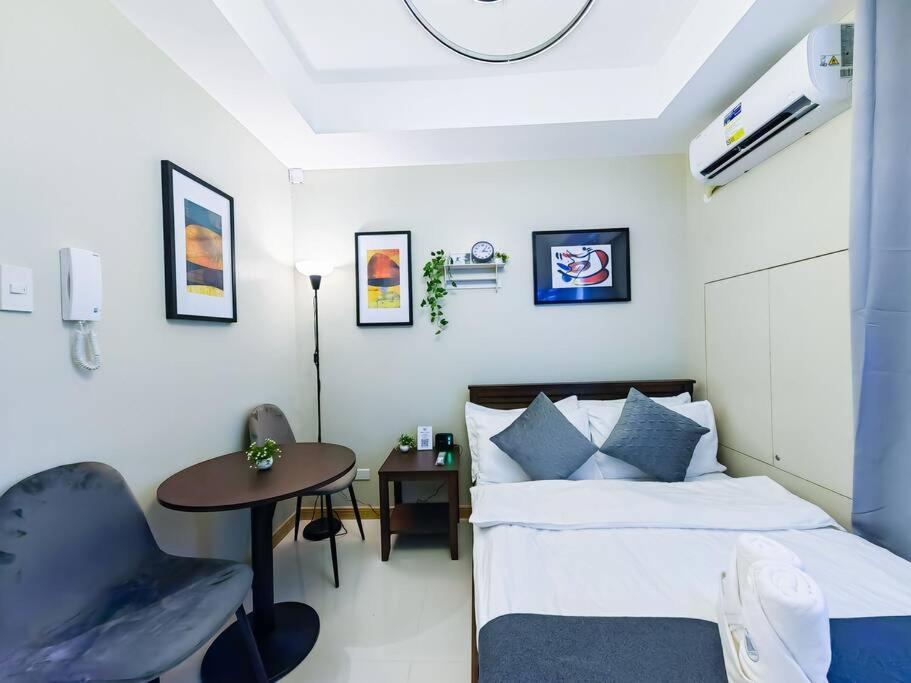 Apartment 1br Condotel At Sunshine100 Plaza - 28f #ss03 Manila