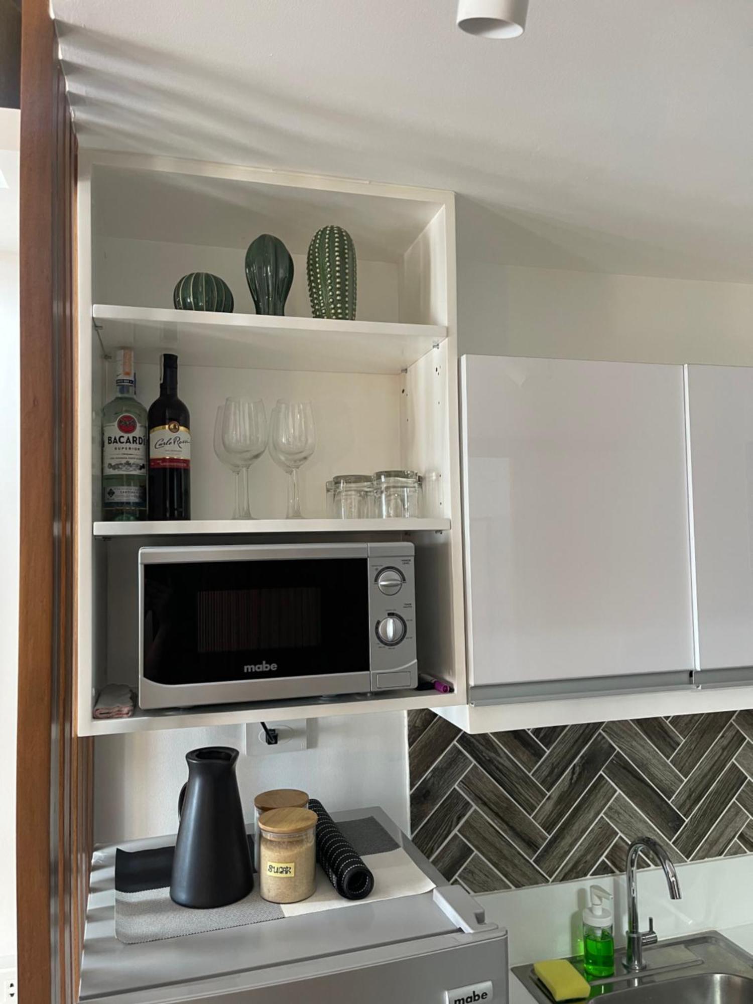 Muji-inspired Home-tel In The Heart Of Makati Apartment