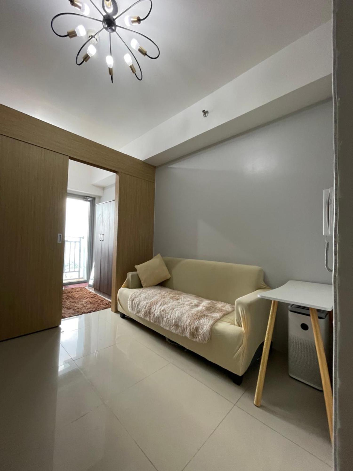 Apartment A Premium In A Prime Location Connected To Sm North Edsa Mall And Walking Distance To Solaire And Casino And Trinoma Mall In Quezon Manila