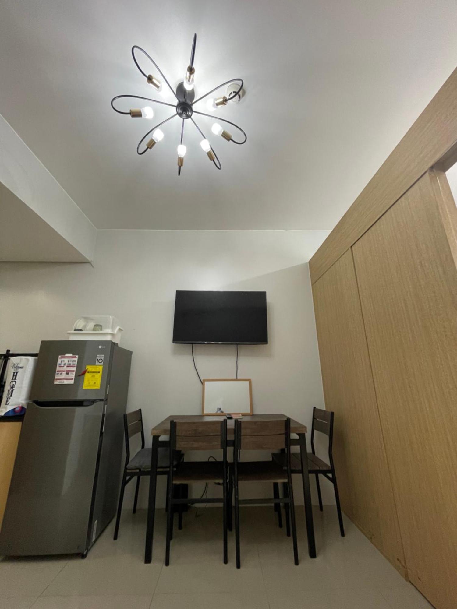 Apartment A Premium In A Prime Location Connected To Sm North Edsa Mall And Walking Distance To Solaire And Casino And Trinoma Mall In Quezon Manila