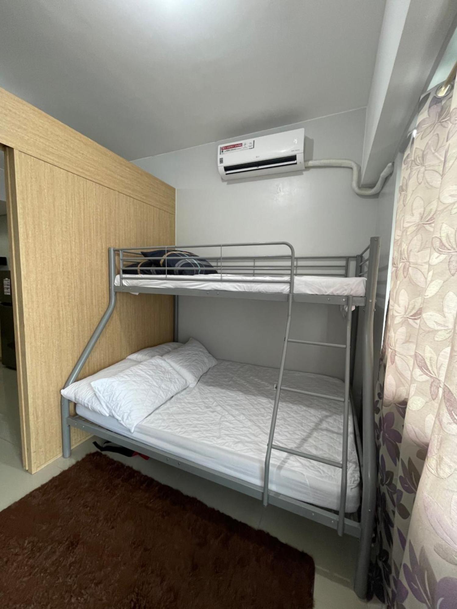 Apartment A Premium In A Prime Location Connected To Sm North Edsa Mall And Walking Distance To Solaire And Casino And Trinoma Mall In Quezon