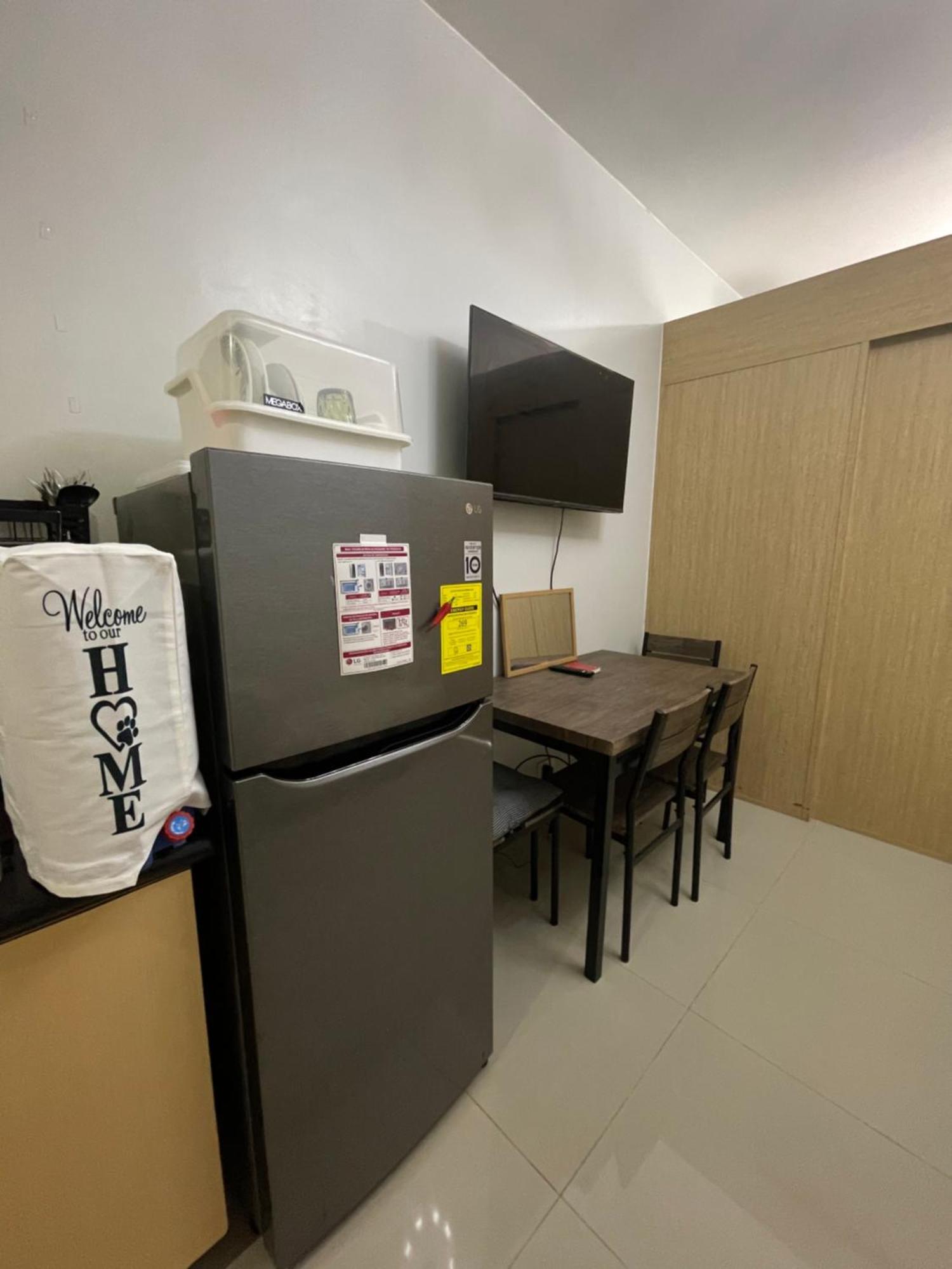 Apartment A Premium In A Prime Location Connected To Sm North Edsa Mall And Walking Distance To Solaire And Casino And Trinoma Mall In Quezon