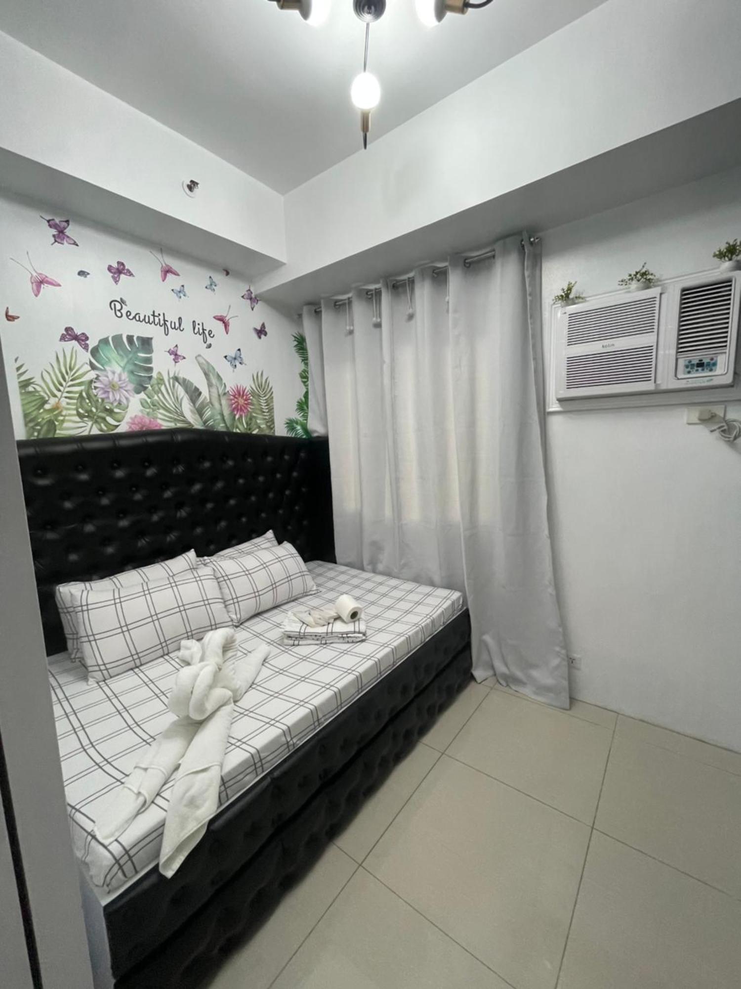 Apartment A Premium In A Prime Location Connected To Sm North Edsa Mall And Walking Distance To Solaire And Casino And Trinoma Mall In Quezon *