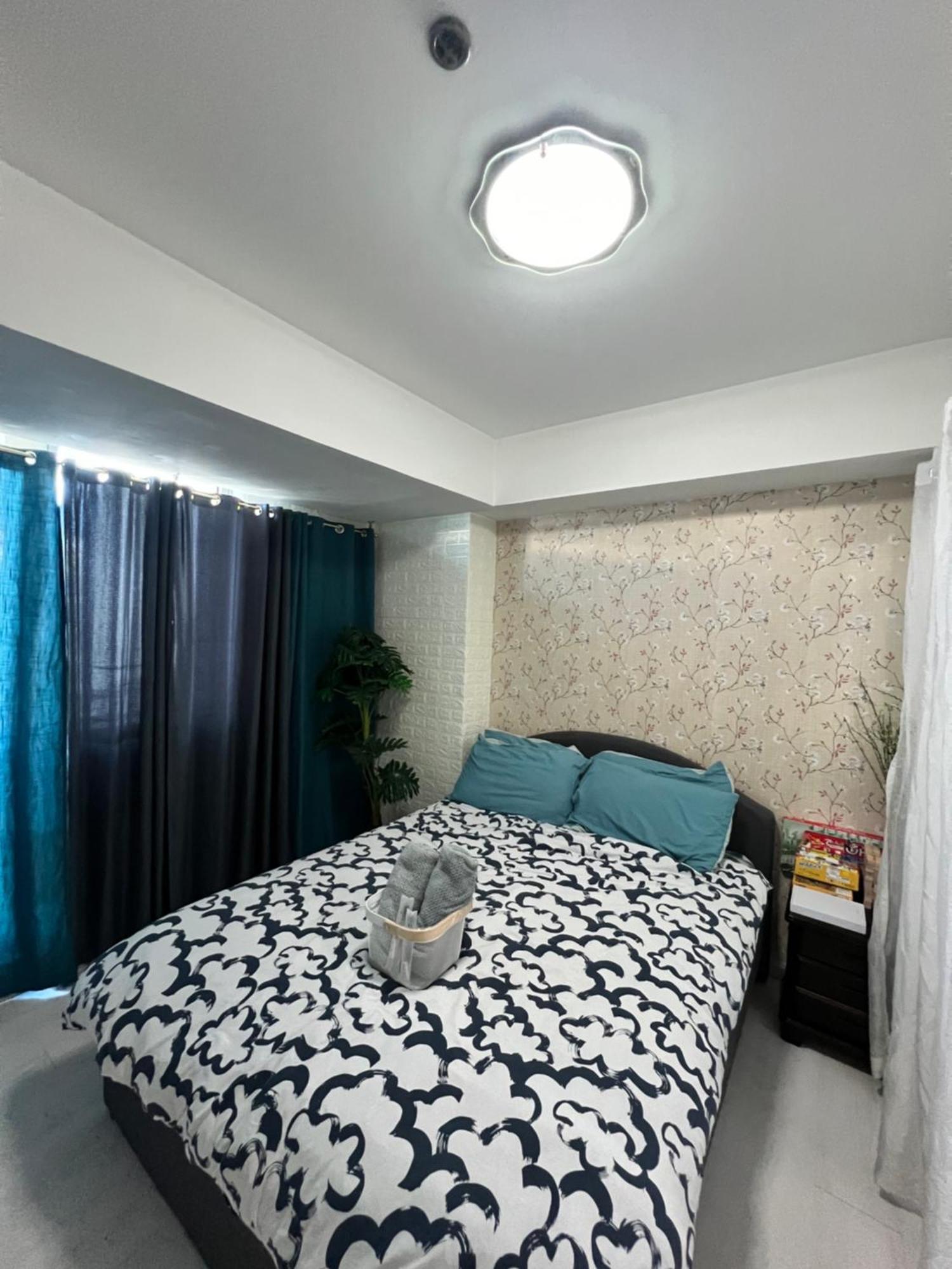 Gv Pied A Terre Azure Santorini Tower Apartment
