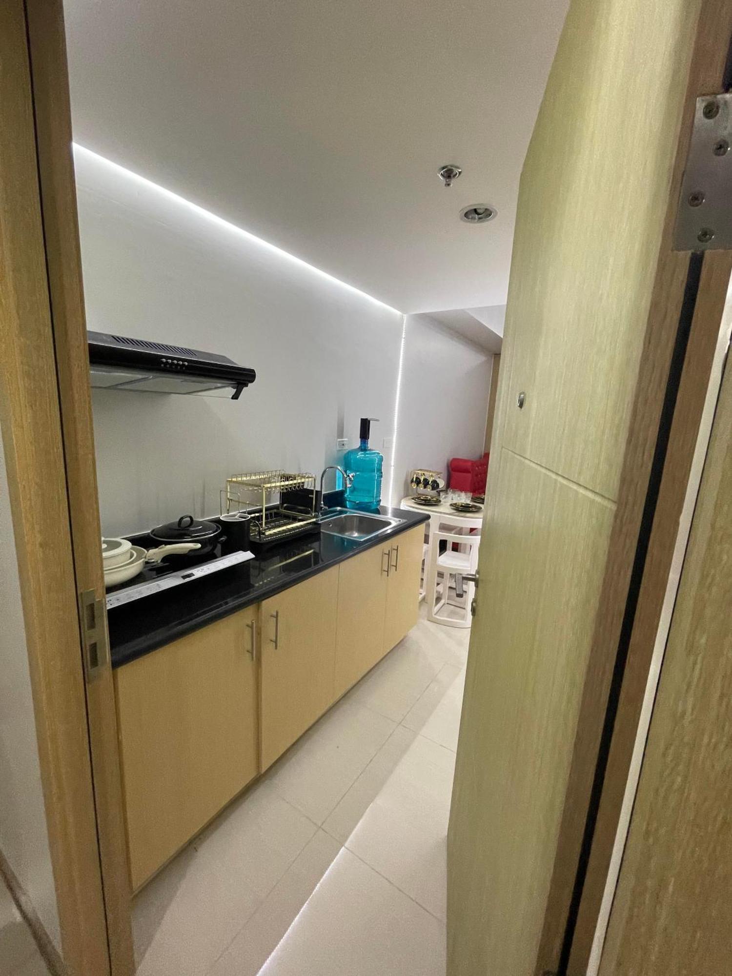 A Premium In A Prime Location Connected To Sm North Edsa Mall And Walking Distance To Solaire And Casino And Trinoma Mall In Quezon