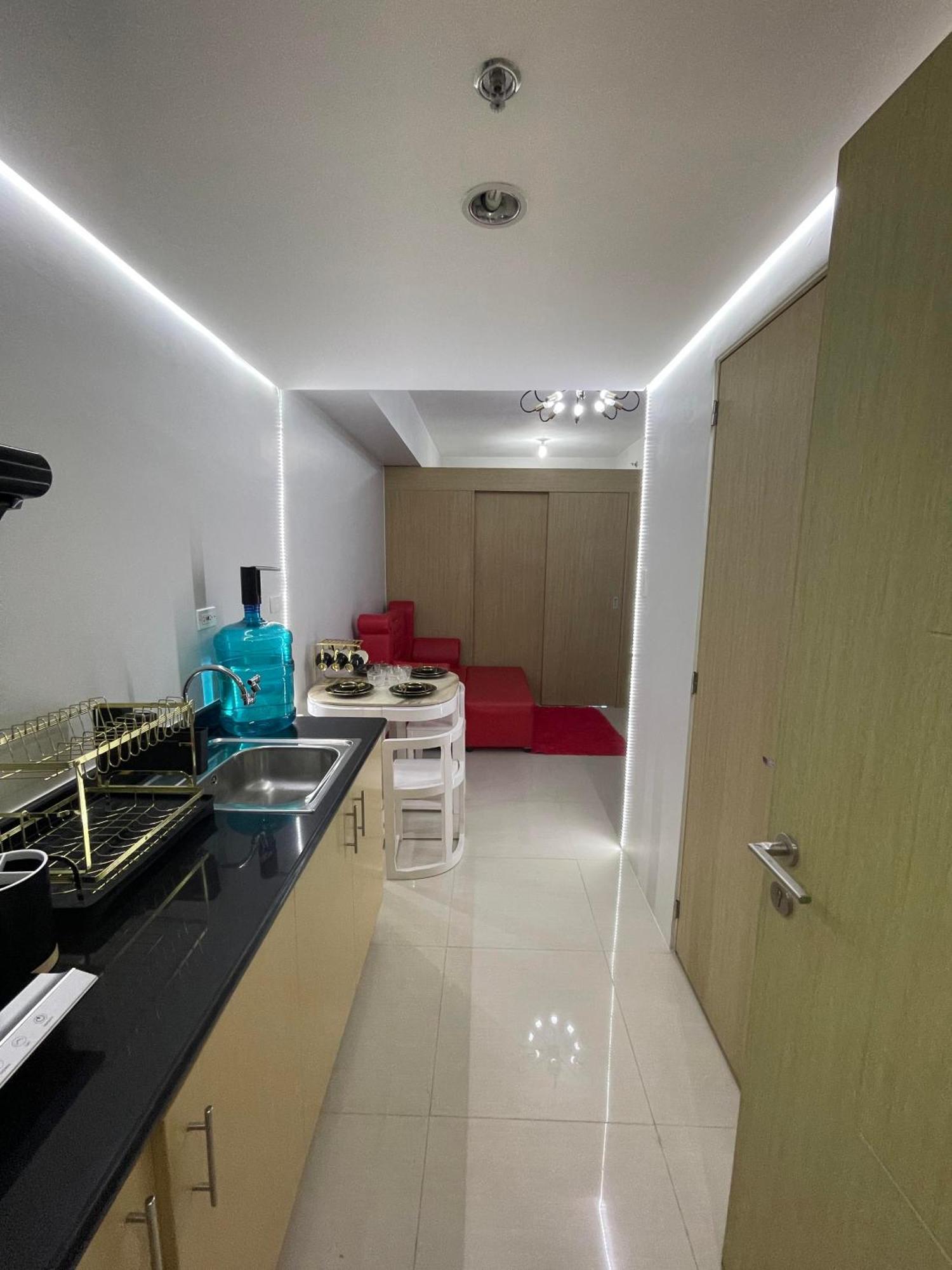 A Premium In A Prime Location Connected To Sm North Edsa Mall And Walking Distance To Solaire And Casino And Trinoma Mall In Quezon Apartment
