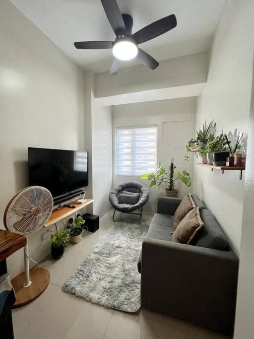 Apartment A Cozy Unit Manila