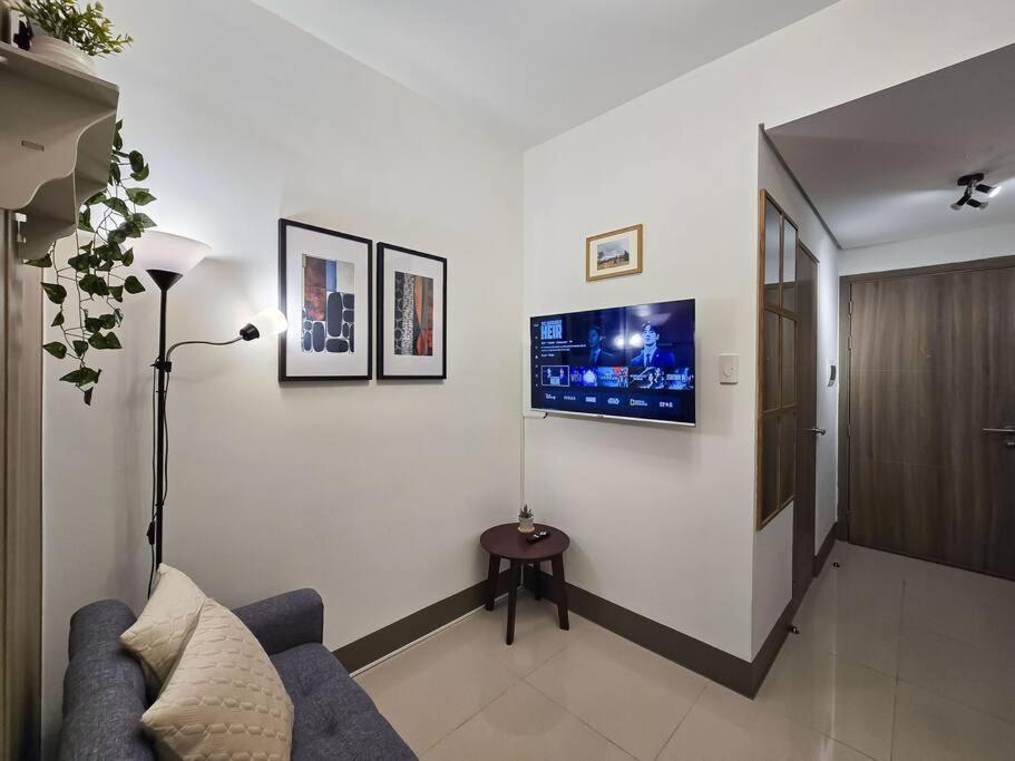 1br Unit Condotel W Balcony Fame Residences -fm23 Manila