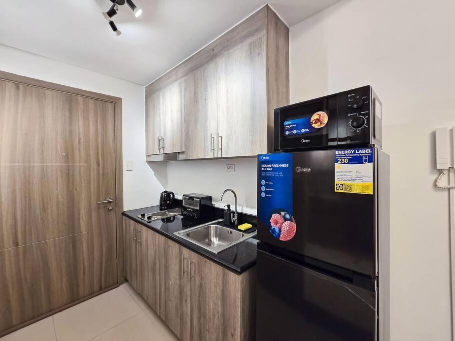 Apartment 1br Unit Condotel W Balcony Fame Residences -fm23 *