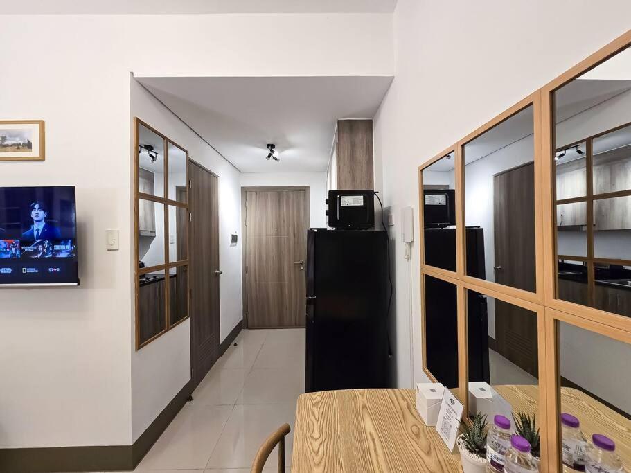 1br Unit Condotel W Balcony Fame Residences -fm23 Apartment Manila