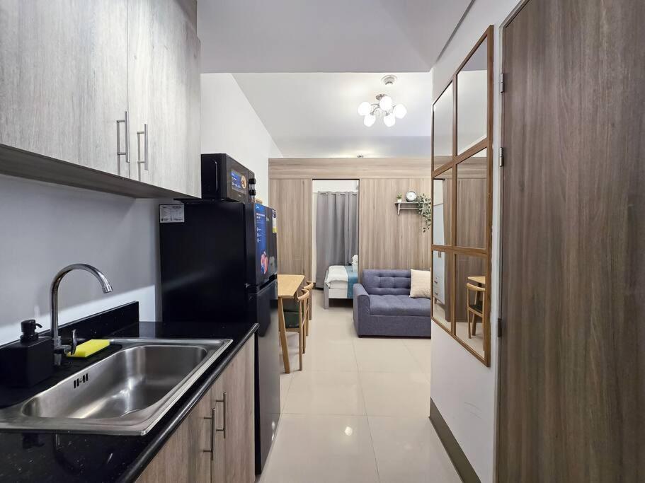 1br Unit Condotel W Balcony Fame Residences -fm23 * Manila