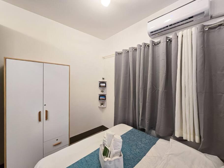 Apartment 1br Unit Condotel W Balcony Fame Residences -fm23 *