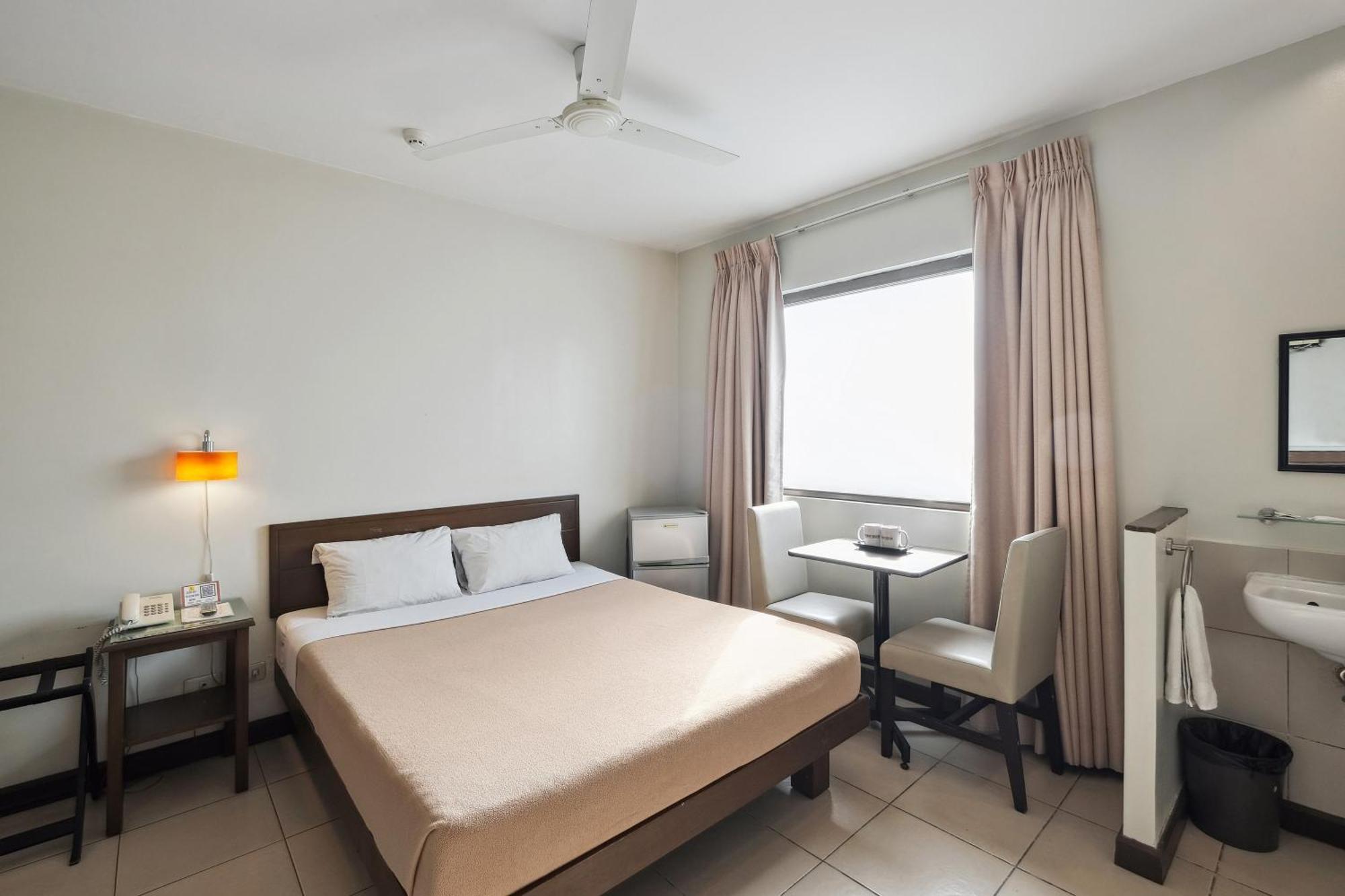 Hotel Governor Forbes - Center 3*