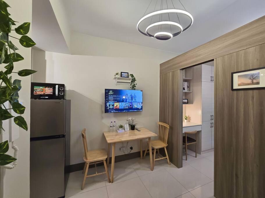 1br Unit Condotel W Balcony Fame Residences -fm39