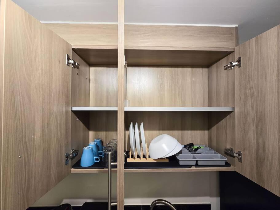 1br Unit Condotel W Balcony Fame Residences -fm39 Apartment Manila