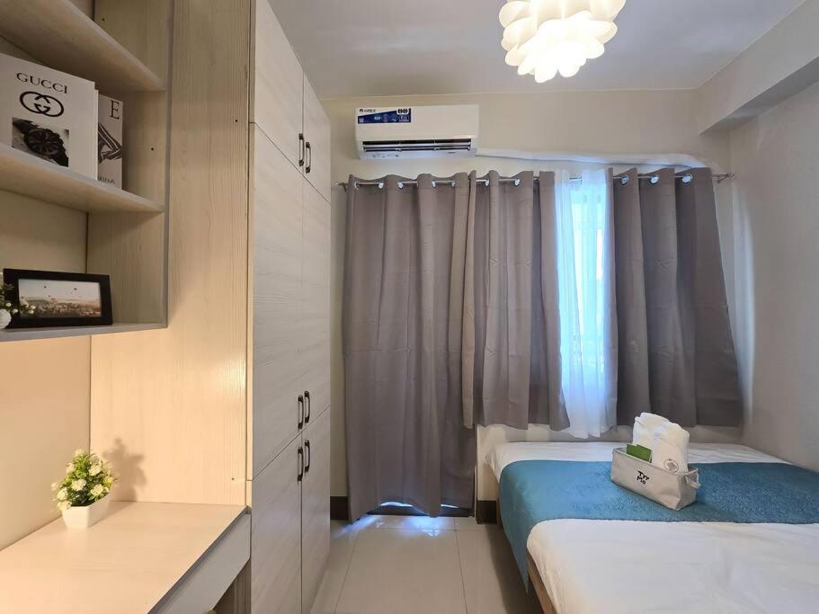 1br Unit Condotel W Balcony Fame Residences -fm39