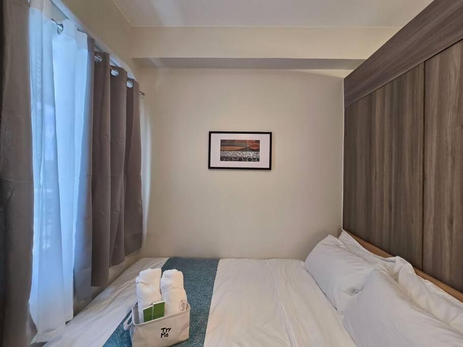 Apartment 1br Unit Condotel W Balcony Fame Residences -fm39