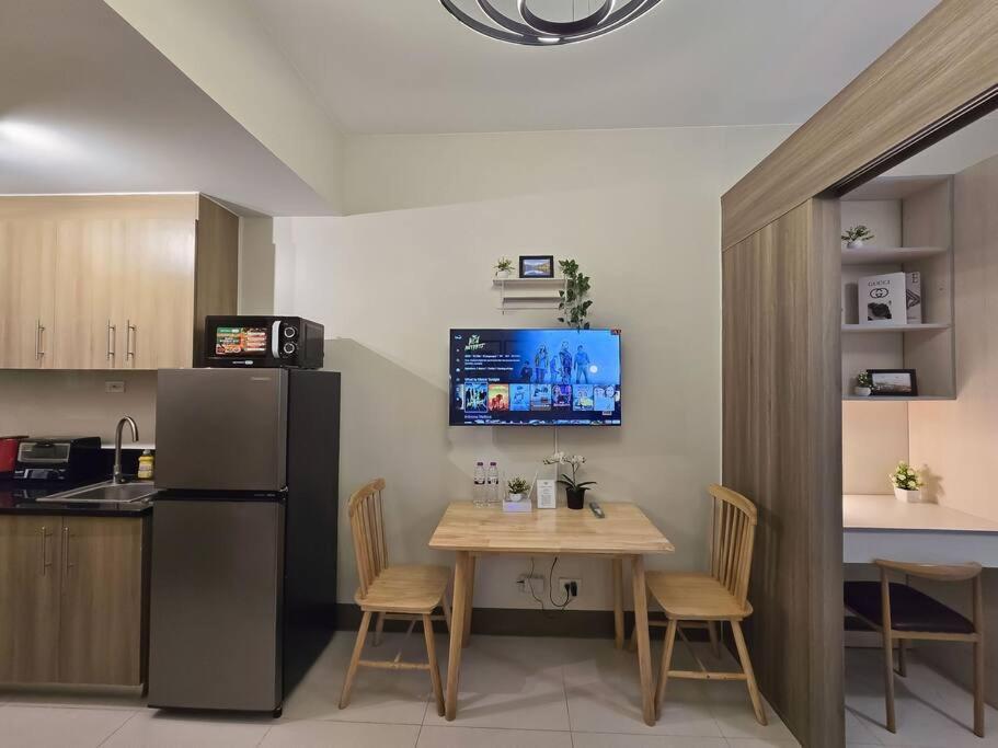Apartment 1br Unit Condotel W Balcony Fame Residences -fm39