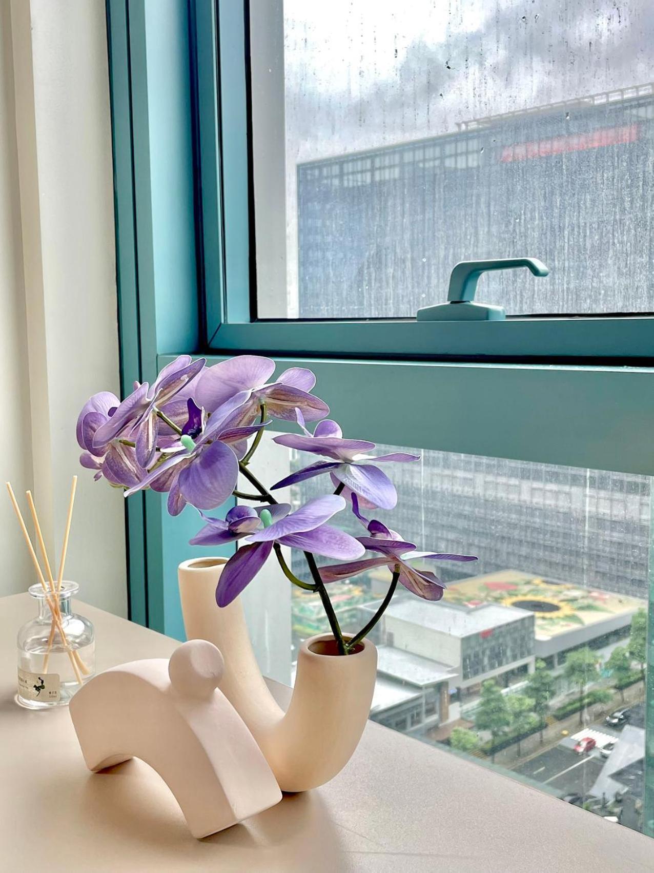 Spacious 2-br Unit In One Uptown Residences * Manila