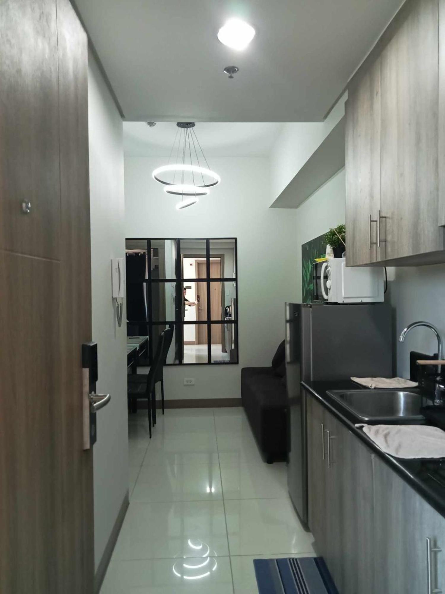 Free Wi-fi Luxurious Haven By The Bay - 2br Near Moa Picc Ccp *