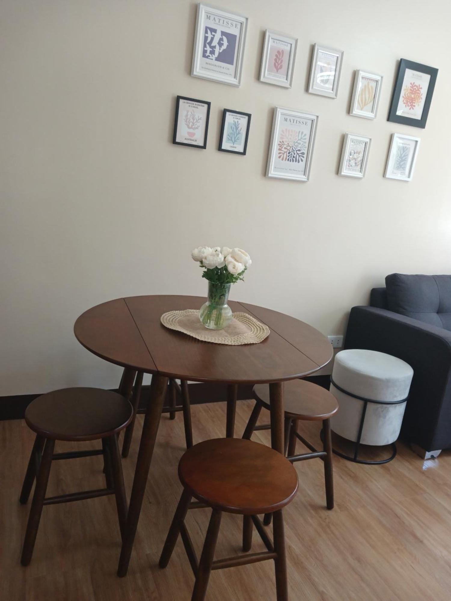 Eldenz 2br Fully Furnished With Free Wi-fi, Netflix & Amenities * Manila